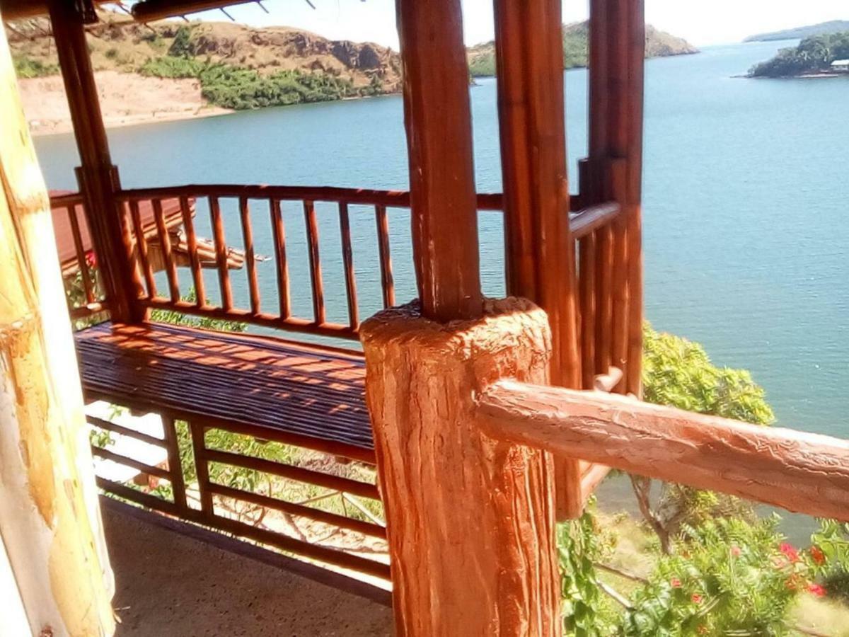 Borac Bay Bungalows Hotel And Resort Экстерьер фото